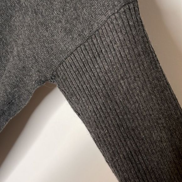 LOFT grey knit sweater - Picture 5 of 9